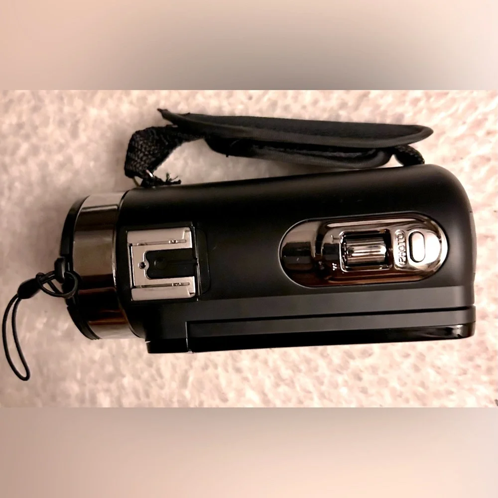 Video camera - Picture 3 of 9